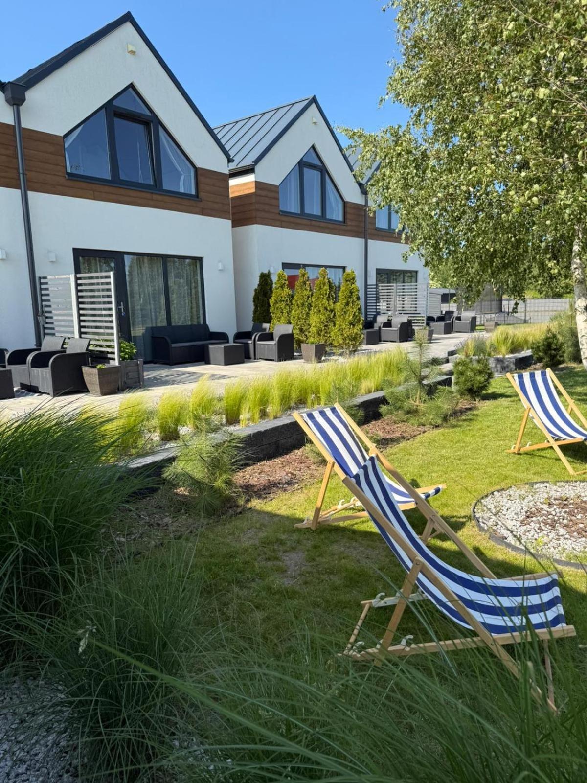 Slonce I Woda Domki Caloroczne, Internet Satelitarny Starlink, Klimatyzacja, Podgrzewany Basen, Bezplatny Parking Apartment Leba